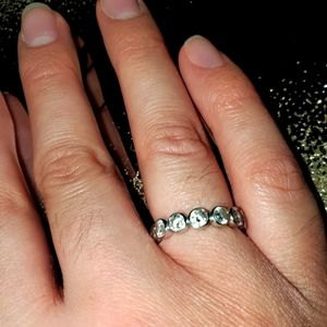 Ladies eternity wedding band